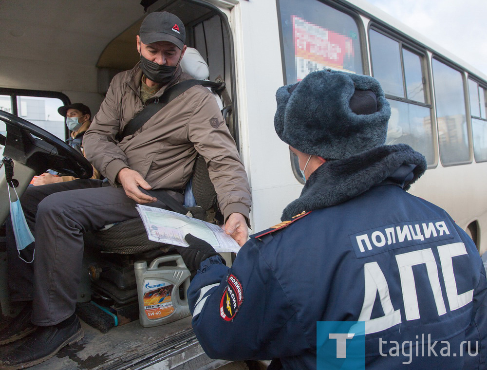 В Нижнем Тагиле началась проверка соблюдения масочного режима в общественном транспорте