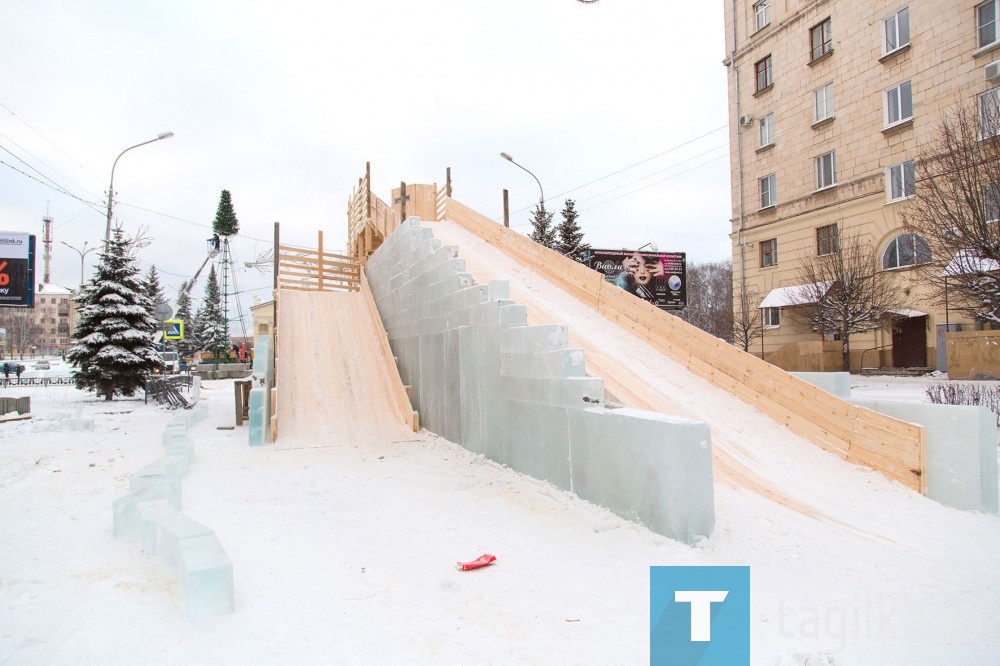 Ледовый городок на Театральной площади. 13.12.2017