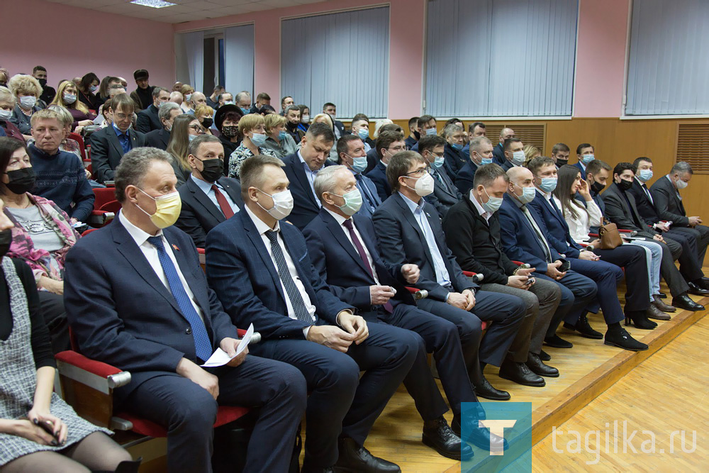 Глава Нижнего Тагила Владислав Пинаев переизбран на должность секретаря местного отделения партии «ЕР»