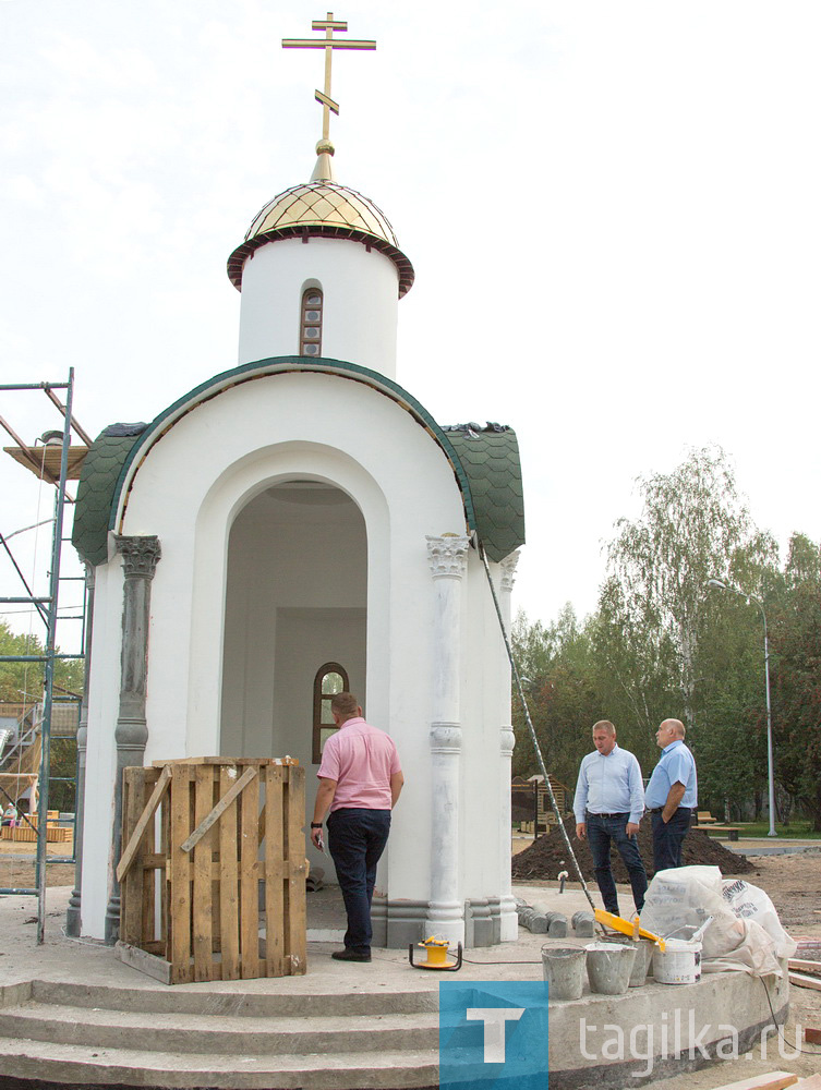 Установка купола и креста на часовню