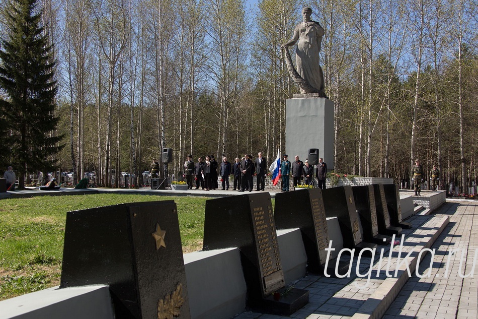 Митинг на мемориале центрального городского кладбища «Рогожино»