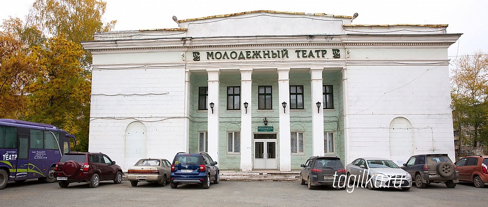 Юбилейный сезон в Молодежном театре откроется постановкой «Провинциальные анекдоты»