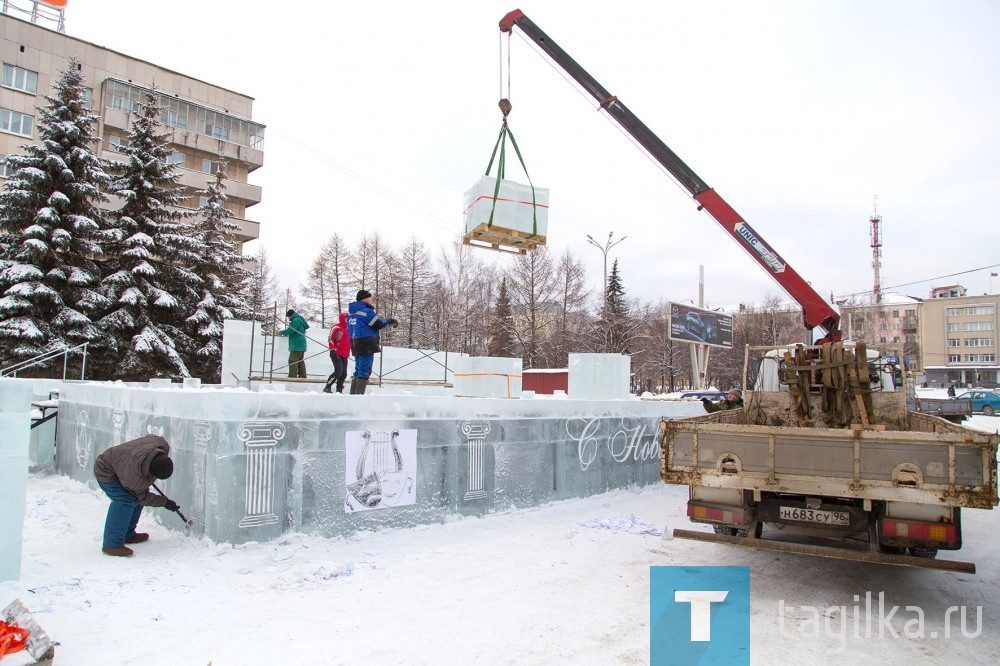 Ледовый городок на Театральной площади. 13.12.2017