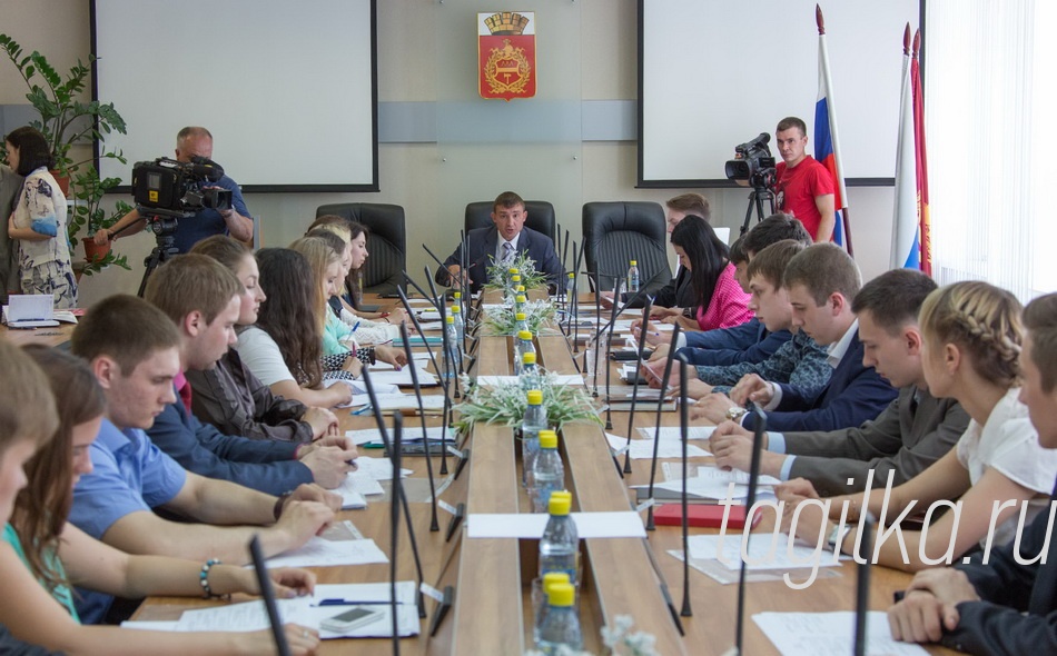 Спикер юношеского парламента работает на химзаводе «Планта»