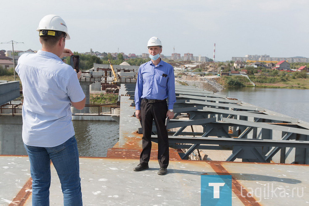 Строительство моста через Тагильский пруд продолжается круглосуточно, без перерывов и выходных