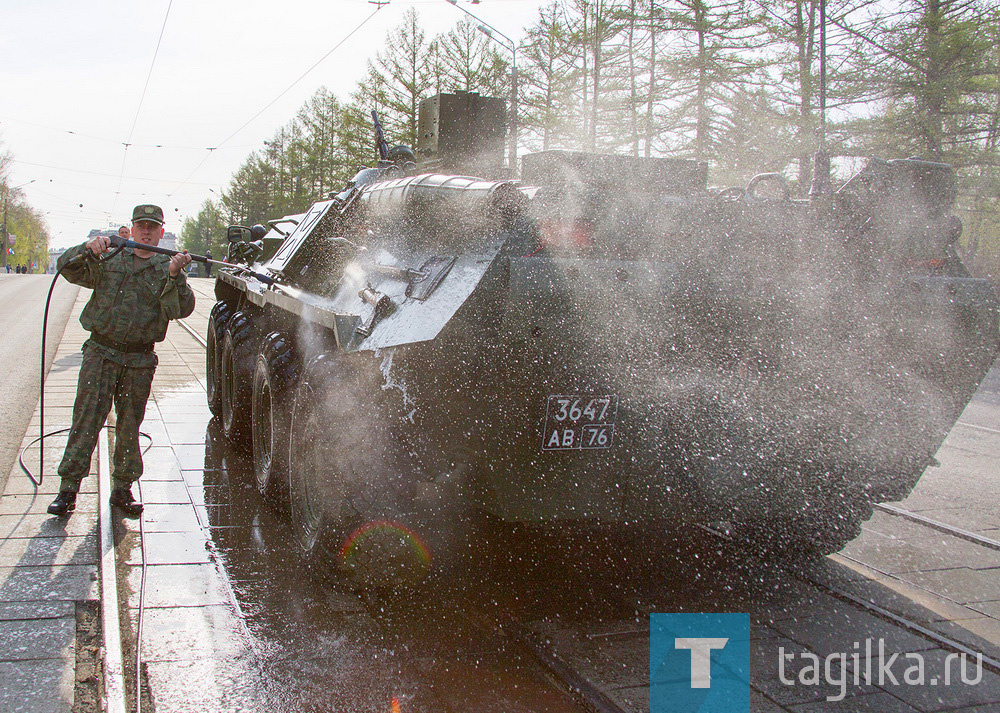 Подготовка военной техники для участия в параде Победы