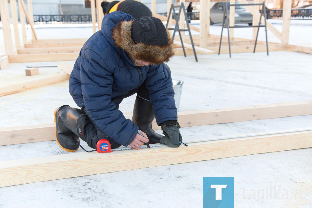 В Нижнем Тагиле строится ледовый городок