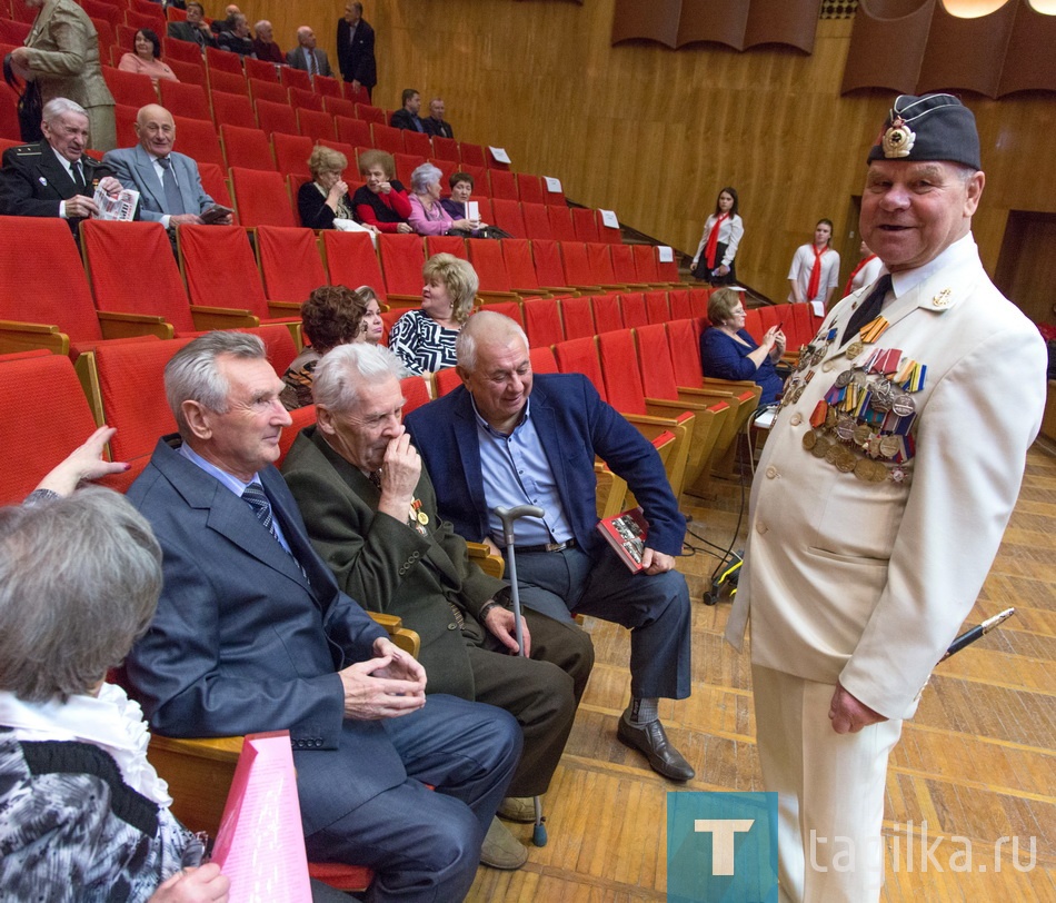 100 лет Октябрьской революции