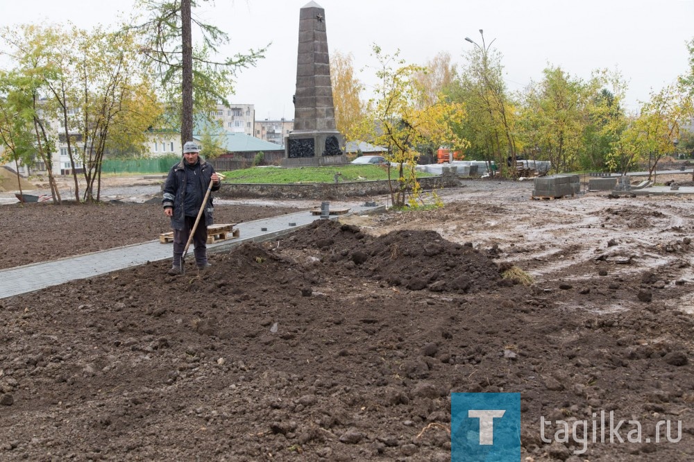 Благоустройство сквера у памятника Героям Гражданской войны