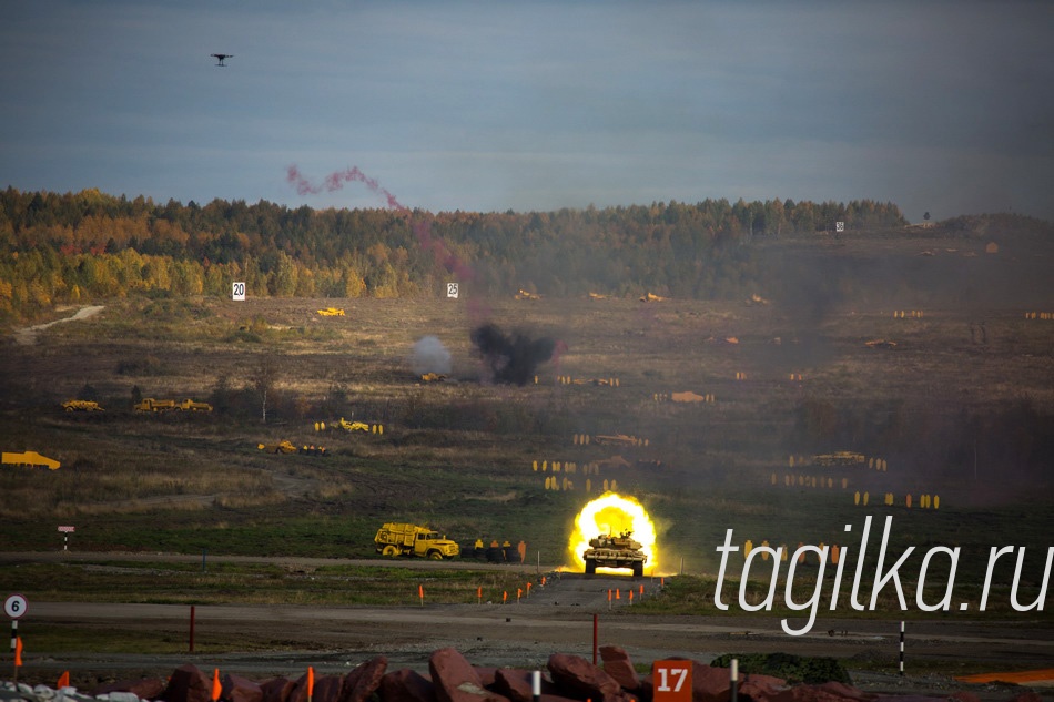 RUSSIA  ARMS  NA  ZEMLE