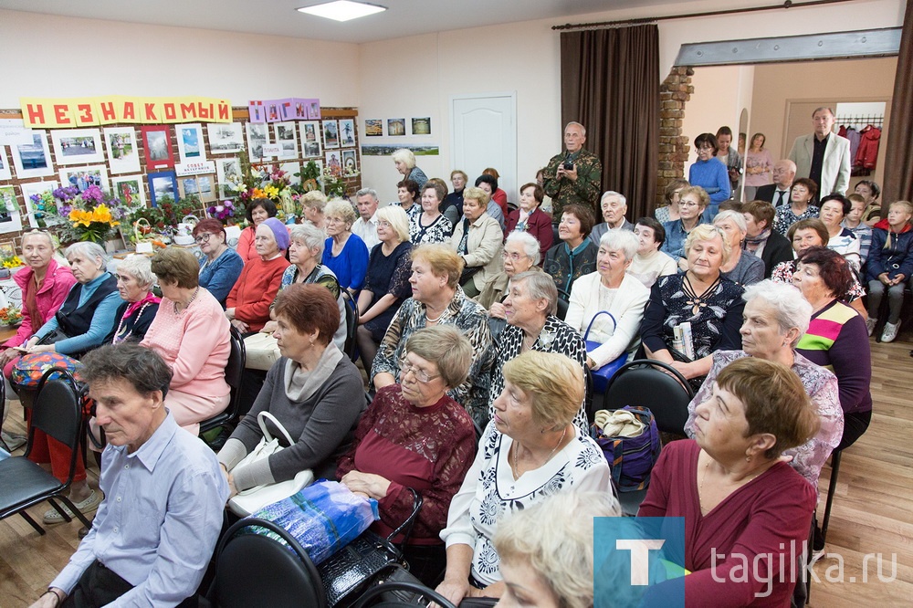 Фруктово-ягодная россыпь в Центре ветеранов