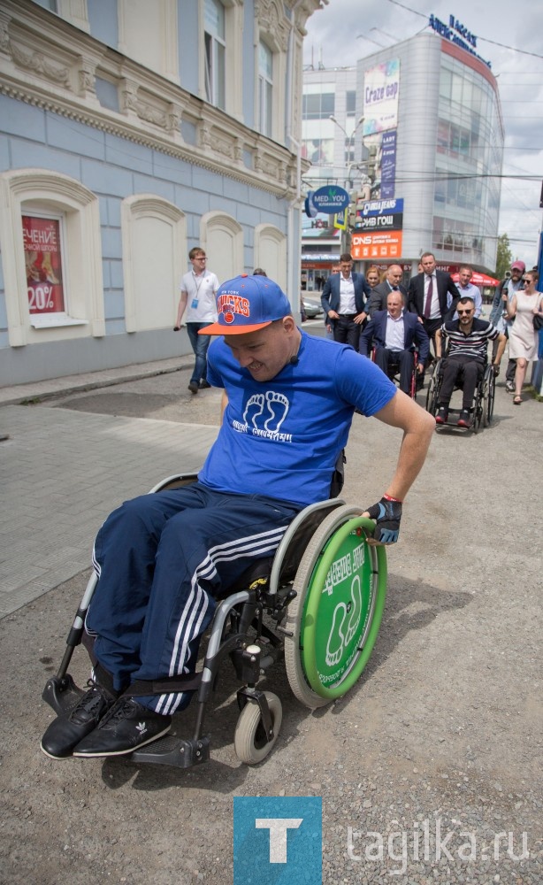 Дорогу жизненному пространству инвалидам - колясочникам в Нижнем Тагиле !