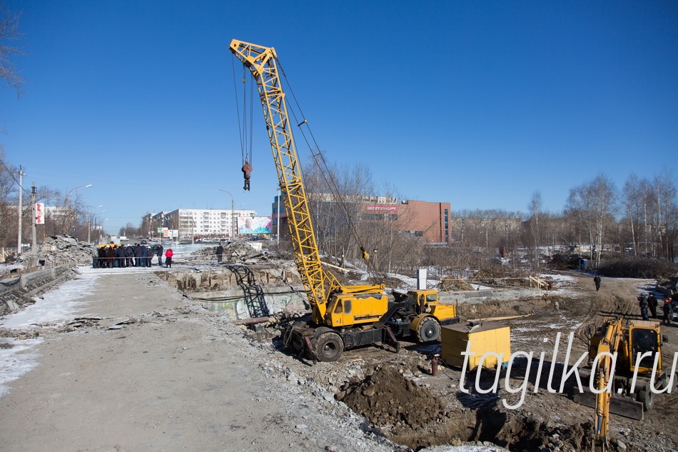 Объезд. Строительство моста.