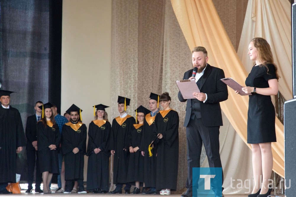 Торжественное вручение дипломов выпускникам Нижнетагильского технологического института (филиала УрФУ)