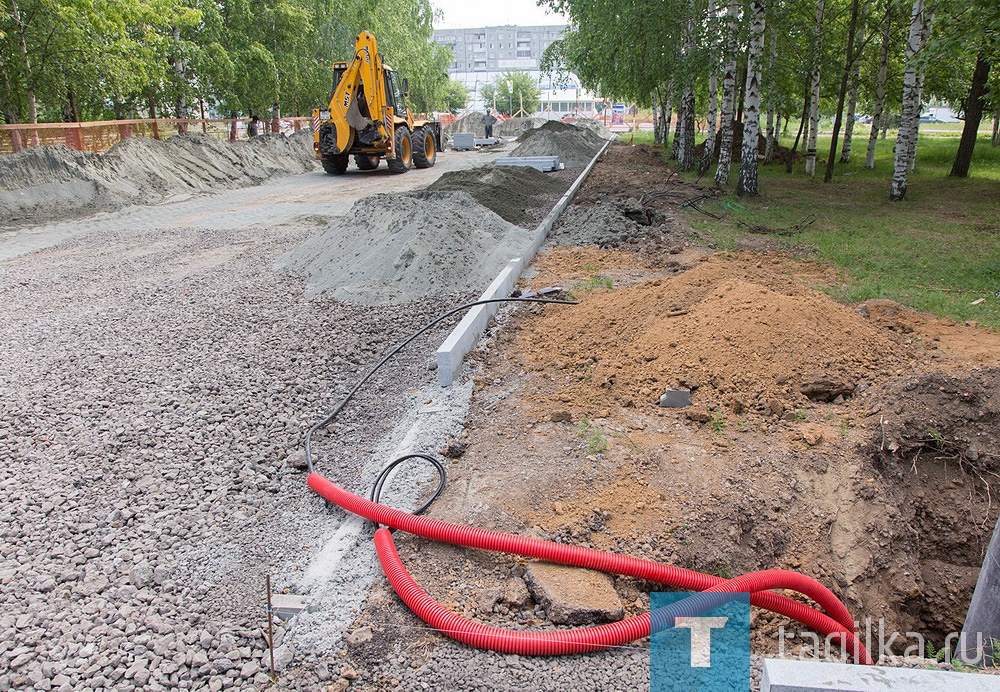 В парке Победы в Нижнем Тагиле на следующей неделе начнут укладывать тротуарную плитку