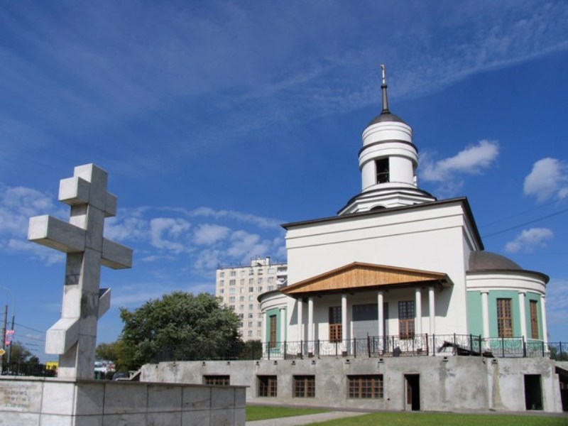 В Екатеринбурге открылся первый временный храм