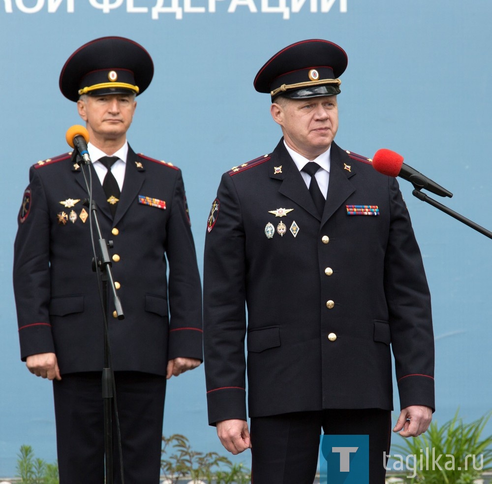 Молодые полицейские приняли присягу