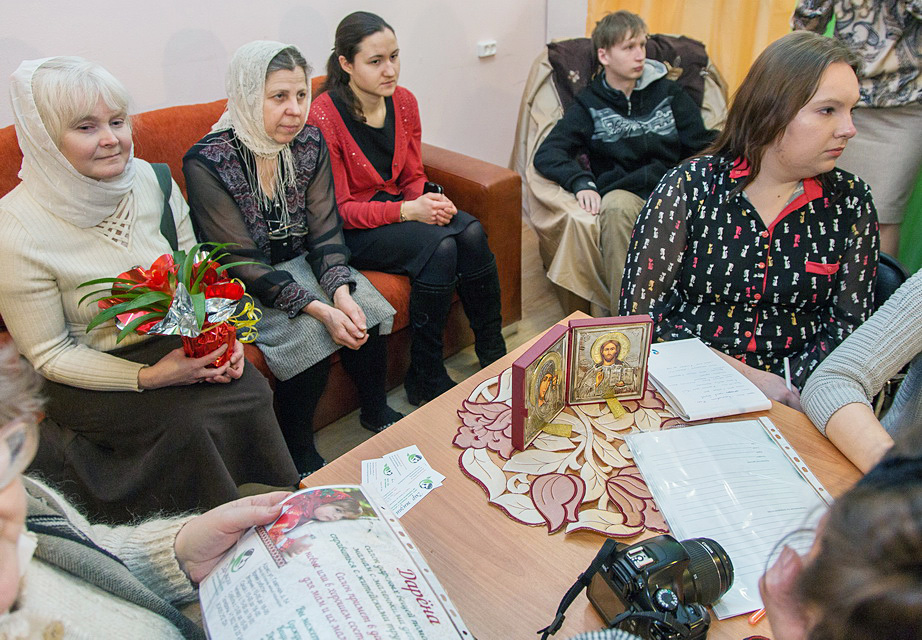 Каждому ребенку - жизнь и семью.