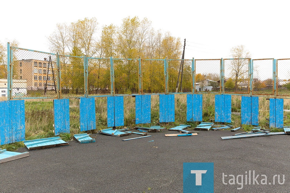 Корт на Володарского. Реконструкция.