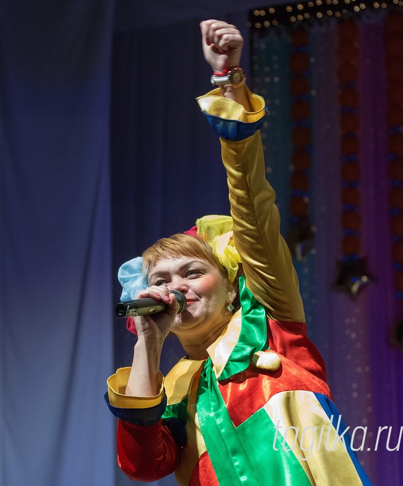 Дворец в котором живут волшебники! Продолжение

Лариса Сафронова