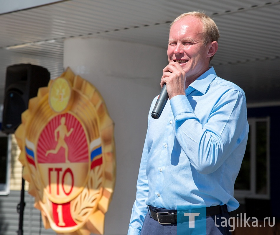 Вручение удостоверений и значков ГТО.