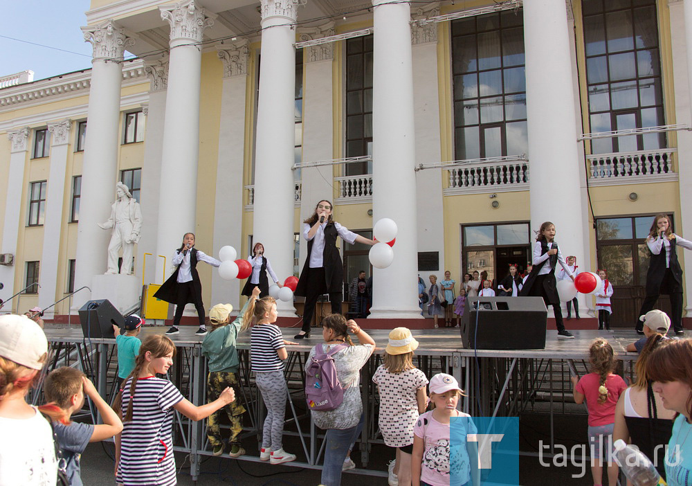 В Нижнем Тагиле отмечают День Тагилстроевского района