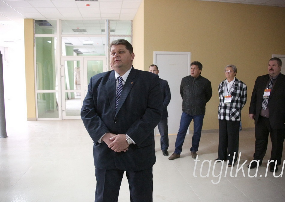 Пресс-тур. Спортивный комплекс "Президентский"

 Директор комплекса Сергей Кутемов провел представителей прессы по новому спортивному объекту.