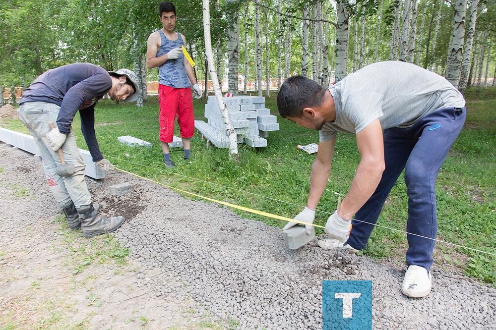 В парке Победы в Нижнем Тагиле на следующей неделе начнут укладывать тротуарную плитку