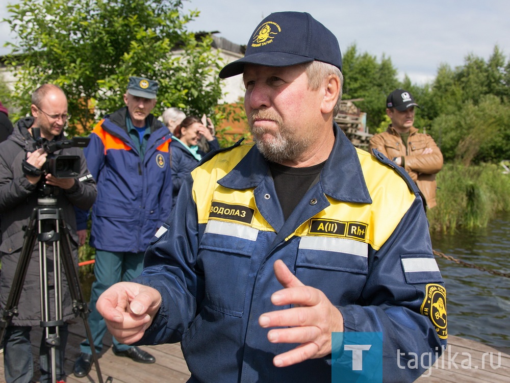 Тренировка МЧС по спасению утопающих