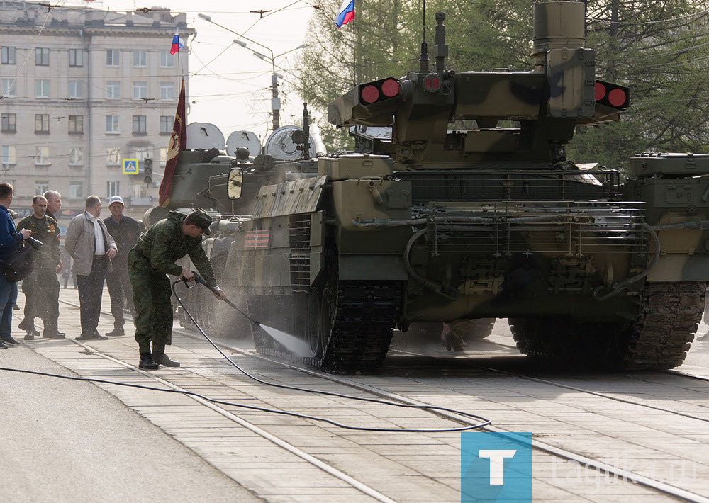 Подготовка военной техники для участия в параде Победы