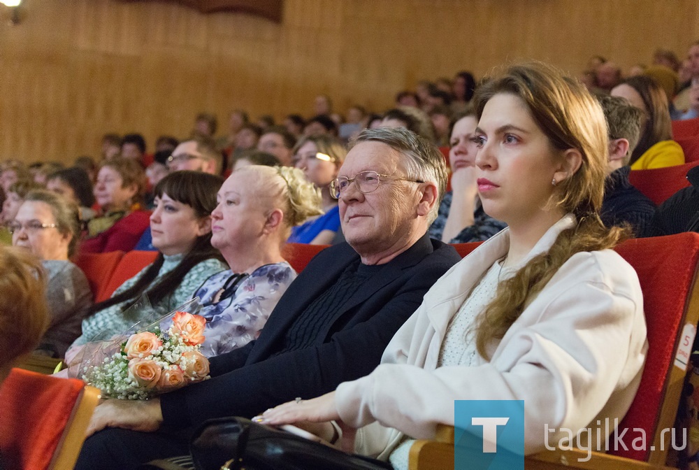 Большая сцена для юных музыкантов