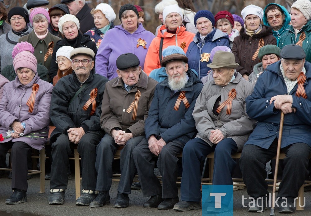 В день Великой Победы мы склоняем головы перед светлой памятью