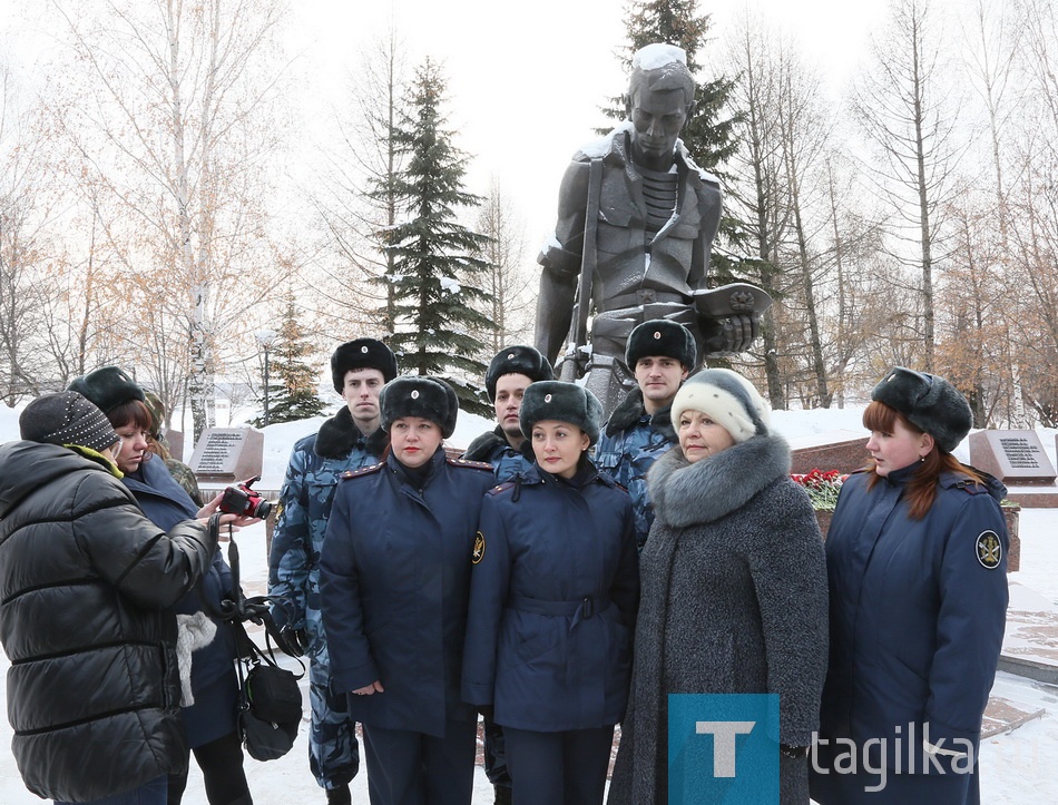 Митинг, посвященный 28-й годовщине вывода советских войск из Афганистана