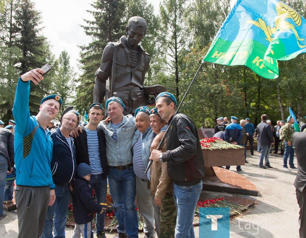 В Тагиле отмечают День ВДВ