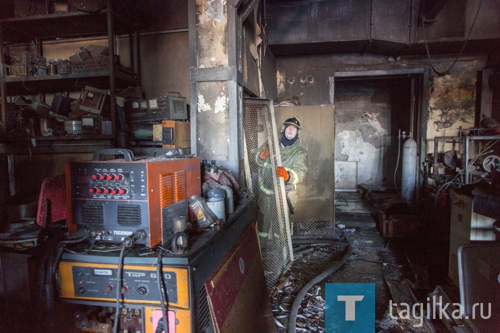 В подвале тагильского вуза произошел пожар