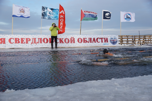 Тагильские моржи заняли первое место на Чемпионате области по зимнему плаванию