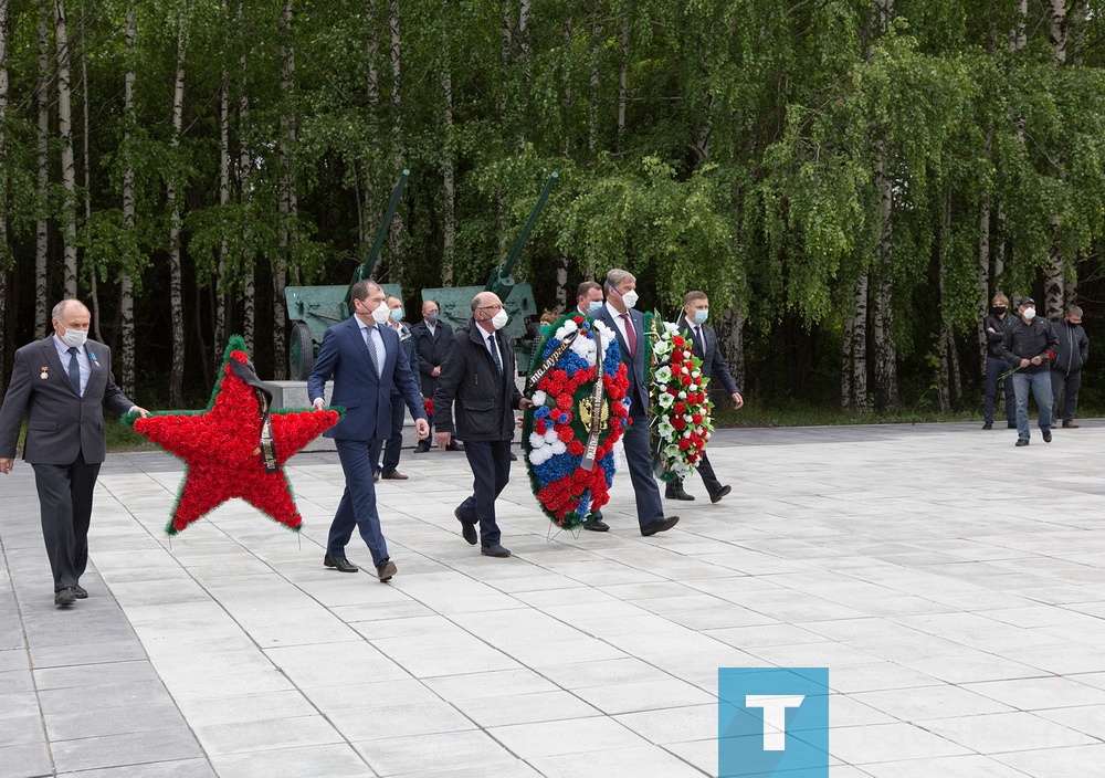 День памяти и скорби. Мемориал погибшим металлургам в годы Великой Отечественной войны