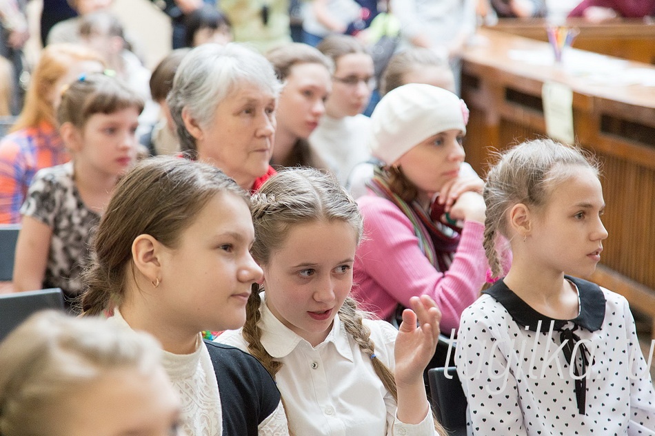 Выставка «Краски впечатлений».