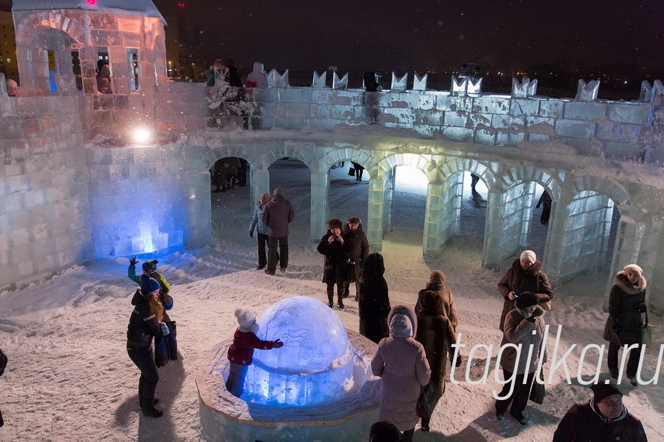 Открытие ледового городка у физкультурно-оздоровительного комплекса «Президентский» на ГГМ ﻿