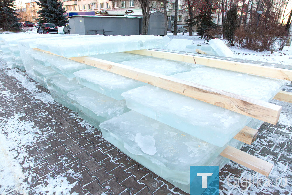 В Нижнем Тагиле строится ледовый городок