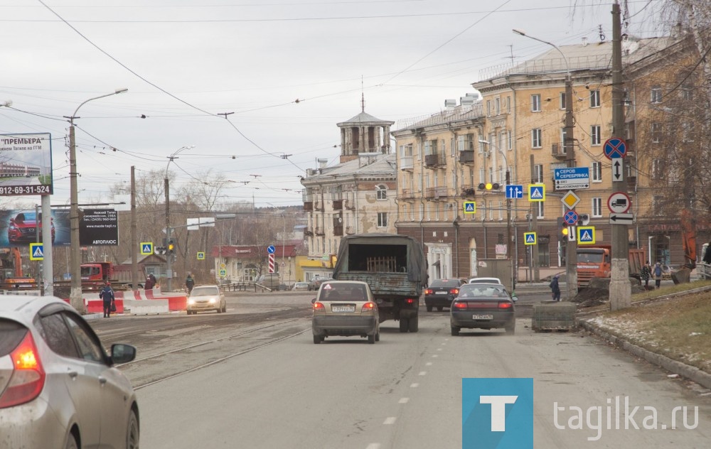 Сегодня днем было открыто движение по улице Космонавтов от перекрестка с Фрунзе.
