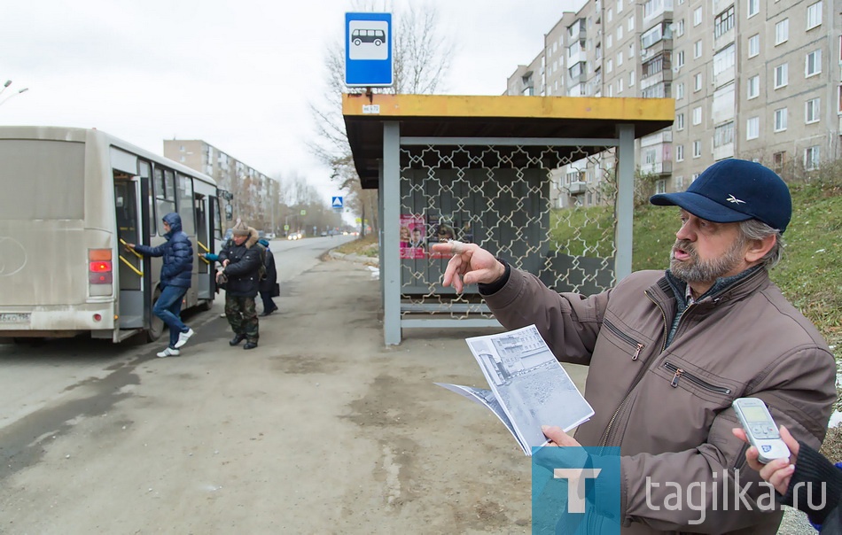 Спуск к пешеходному переходу. Ул. Зари, 107
