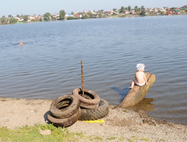 В Нижнем Тагиле водолазы очистили Выйский пруд