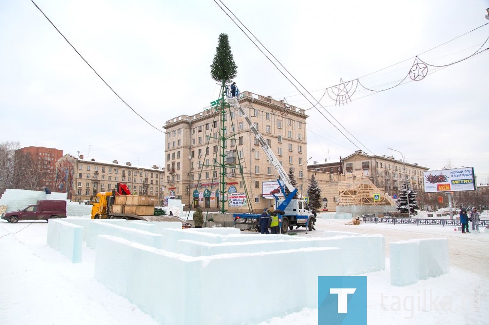 Ледовый городок на Театральной площади. 13.12.2017