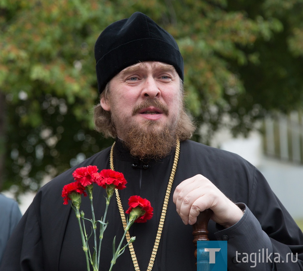В Нижнем Тагиле установили памятную доску в честь Героя Советского Союза Анатолия Селезнева