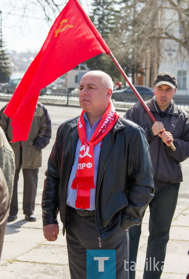 В Нижнем Тагиле празднуют Первомай. Митинг КПРФ.