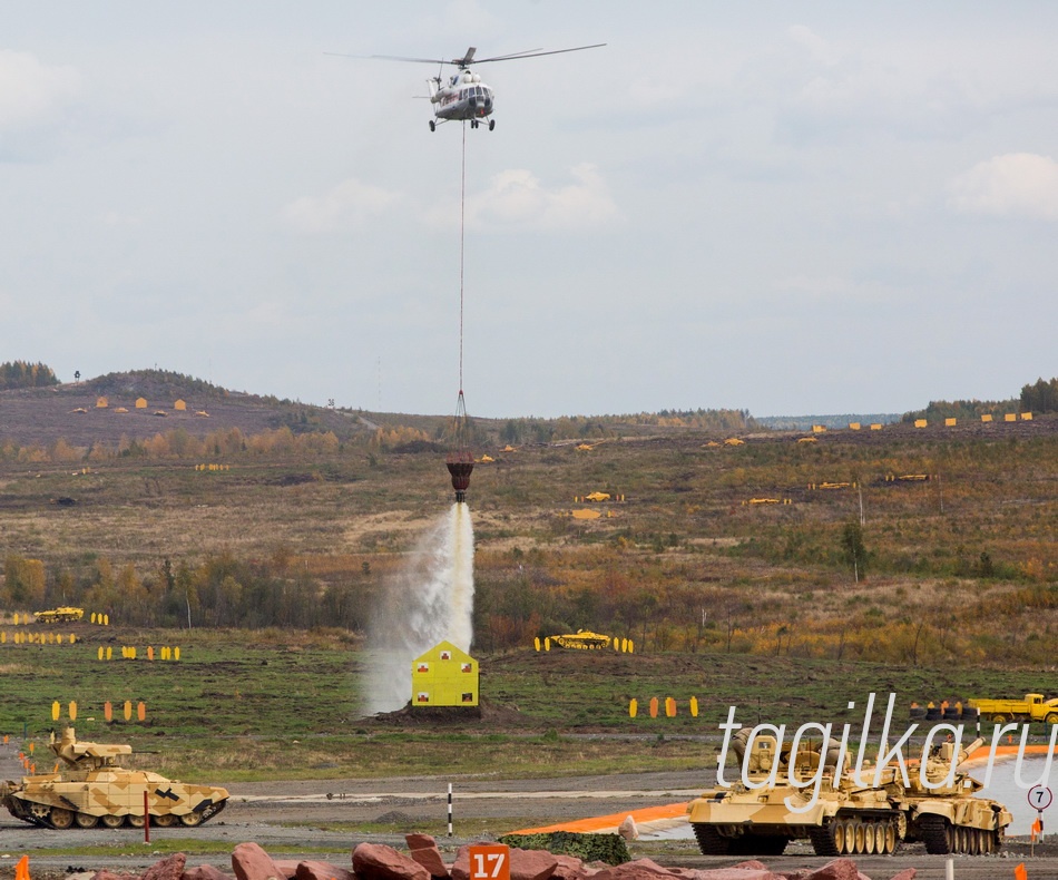 RUSSIA ARMS V NEBE...