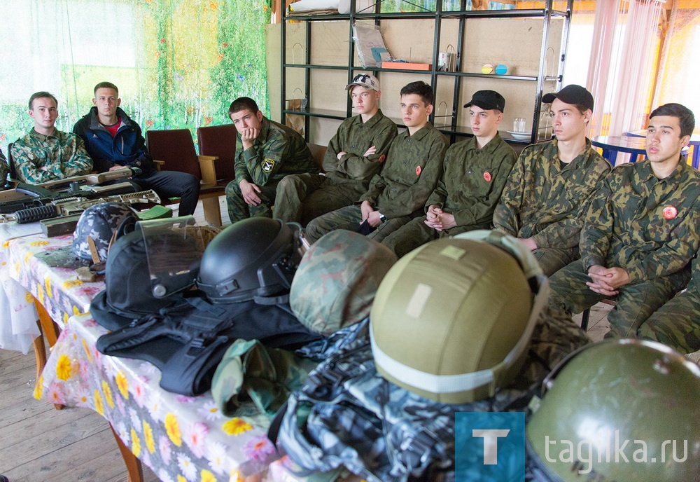 Под Нижним Тагилом проходят оборонно-спортивные сборы