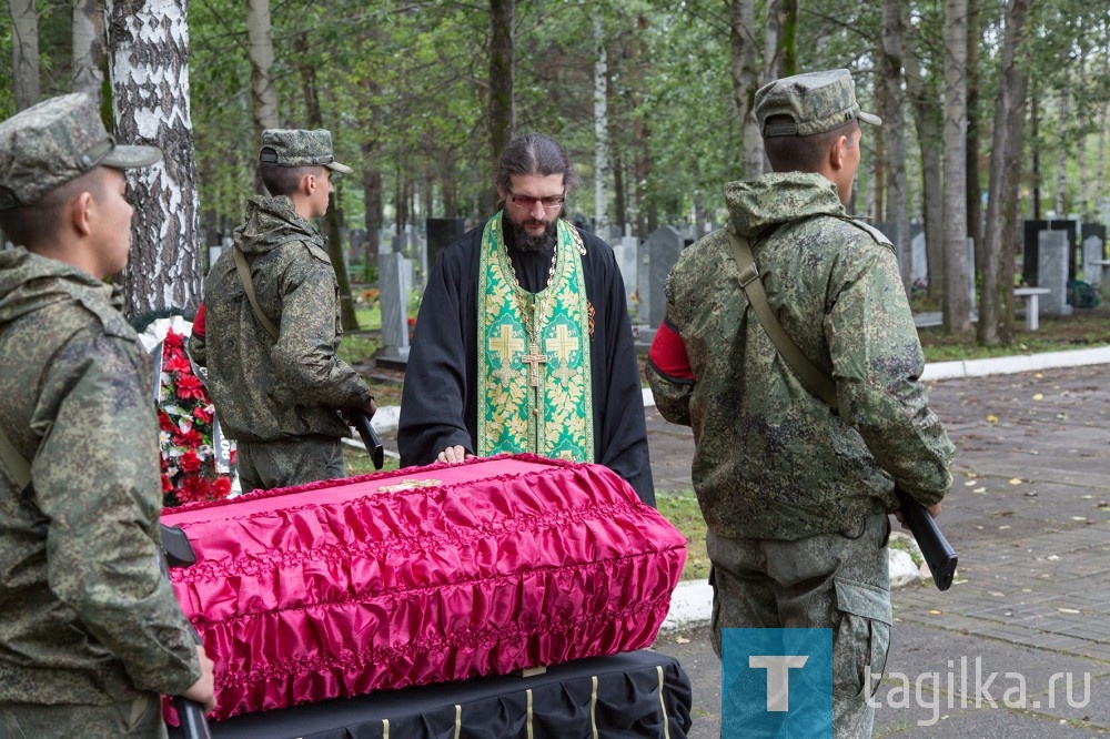 В Нижнем Тагиле перезахоронили останки воина, погибшего в 1942 году