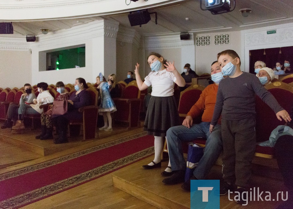 «Сказочный калейдоскоп» в Нижнетагильском драматическом театре